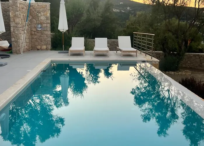 Orraon Luxury - Exclusive Retreat With Panoramic Views And Infinity Pool Villa Lefkáda