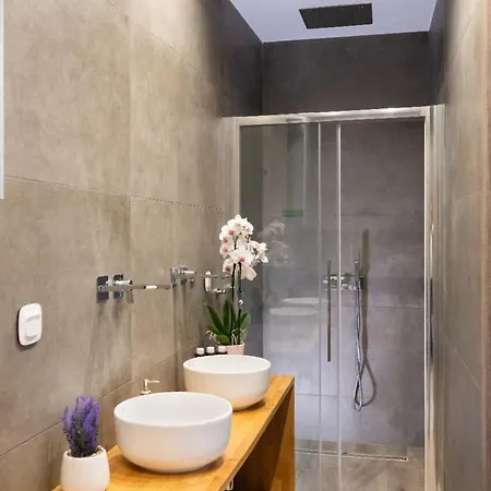Orraon Luxury - Exclusive Retreat With Panoramic Views And Infinity Pool Вилла Лефкада